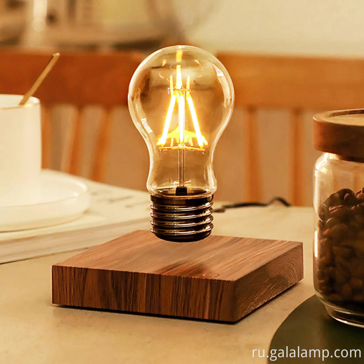 Magnetic Levitation Light Bulb with 360° Rotating Design